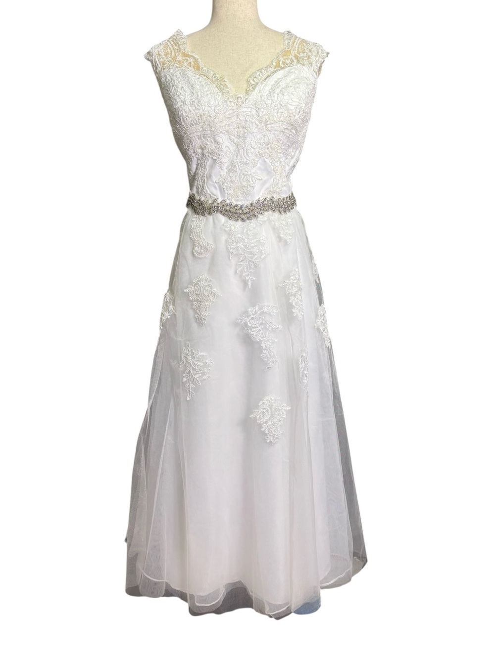 HEBEOS Ivory Lace Wedding Gown Rhinestone Waist Tulle Bridal Dress Plus Size